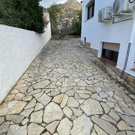 Villa Superbe Avec Piscine A Mas Fumats Roses